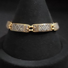 Vintage Damascene Bracelet Etched Gold Tone Paneled 6.5″