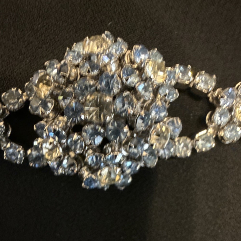 Silver Blue Chain Cluster Bracelet with Round Blue Rhinestones Box Clasp Metal