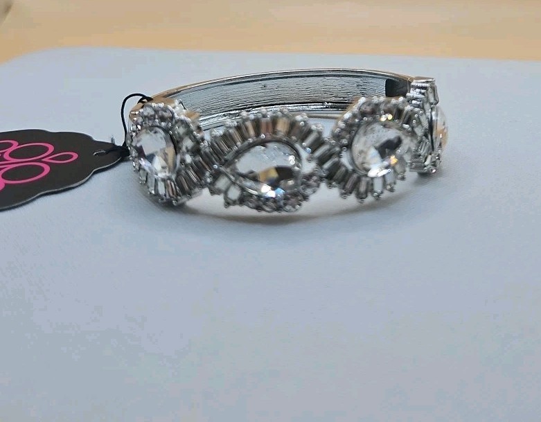 Paparazzi jewelry For the Win White Rhinestone Silver Hinge Bracelet NEW