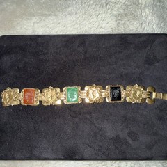 Vintage Intaglio Knight Bracelet 1950s/60s