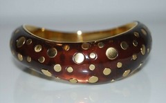ADRIENNE VITTADINI BIG BOLD COUTURE GOLDEN METAL ON BROWN ACRYLIC CUFF BRACELET