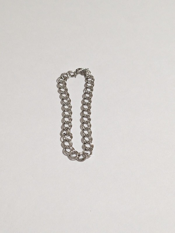 Silver Tone Double Oval Link Chain Bracelet. Modern. Minimalist. 7.5". gallery
