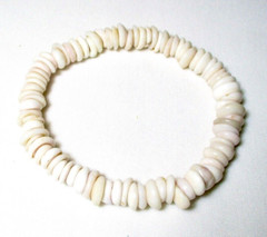 Vintage Puka Shell Bracelet Stretch 40 Grams 10 ” MA2