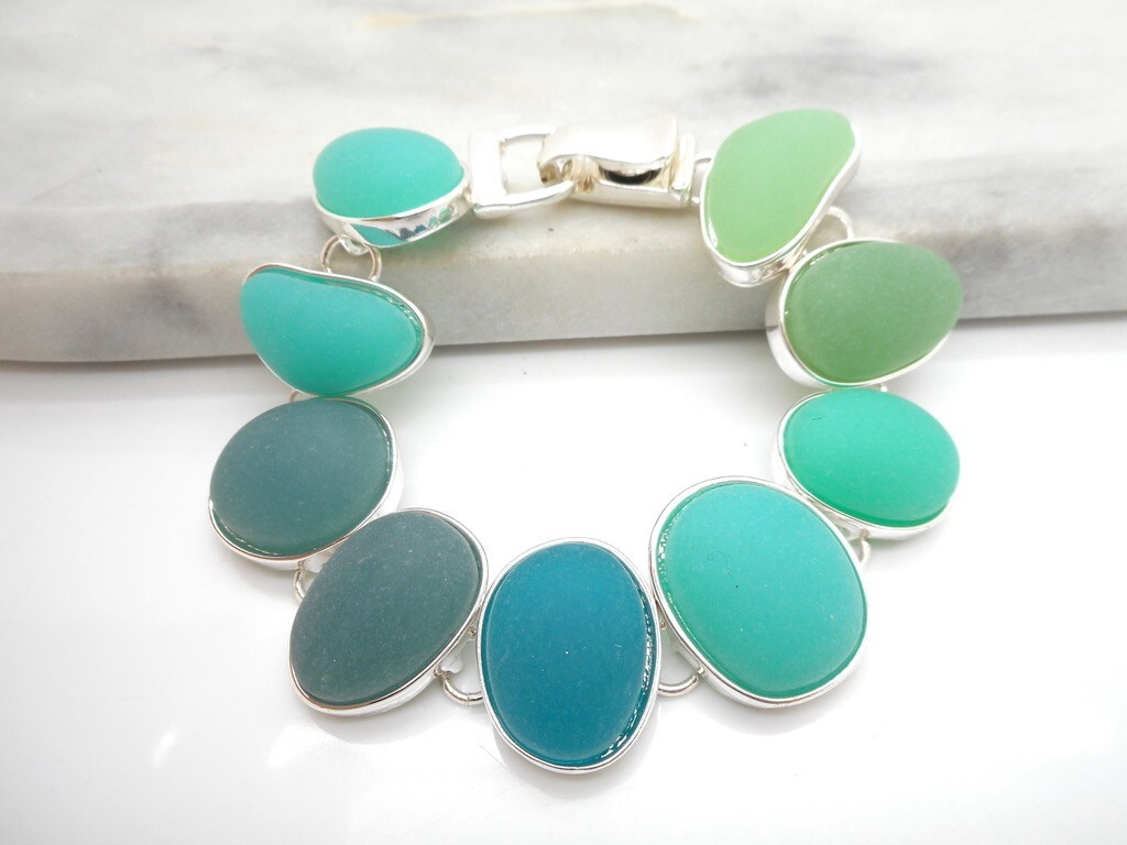 Sea Glass & Resin Women's Bracelet Magnetic gallery