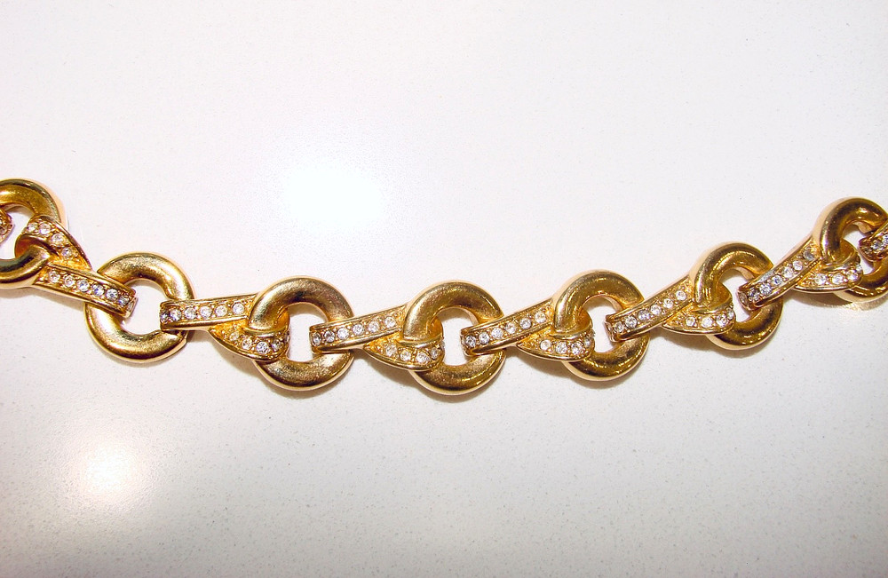 SWAROVSKI CRYSTAL SWAN SIGNED CIRCLES LINK BRACELET 7.25" GOLD TONE