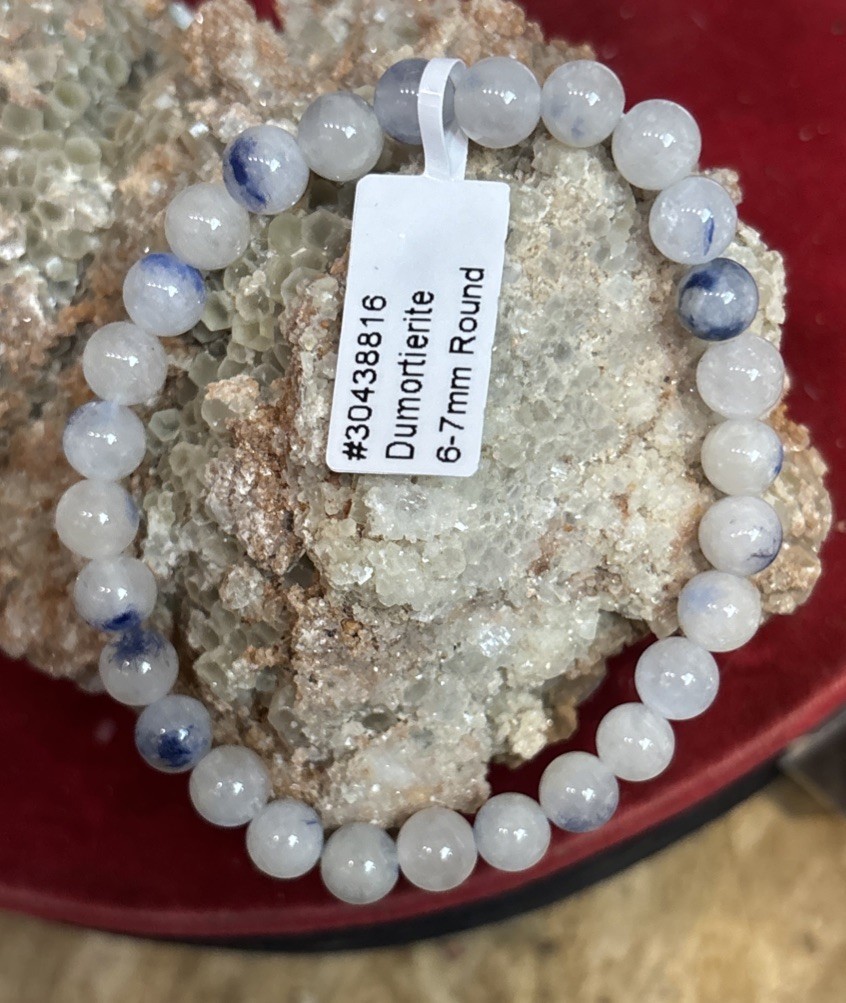 Dumortierite In Quartz 6-7Mm Stretch bracelet gallery