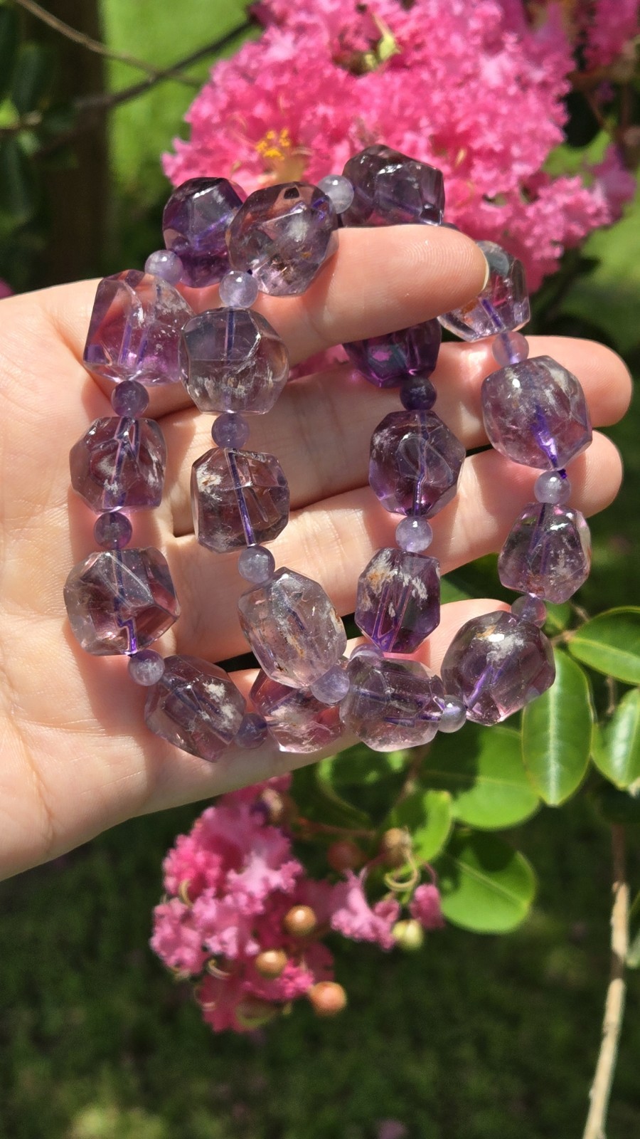 Gorgeous High Quality Amethyst Freeform Stretchy Crystal Bracelet gallery