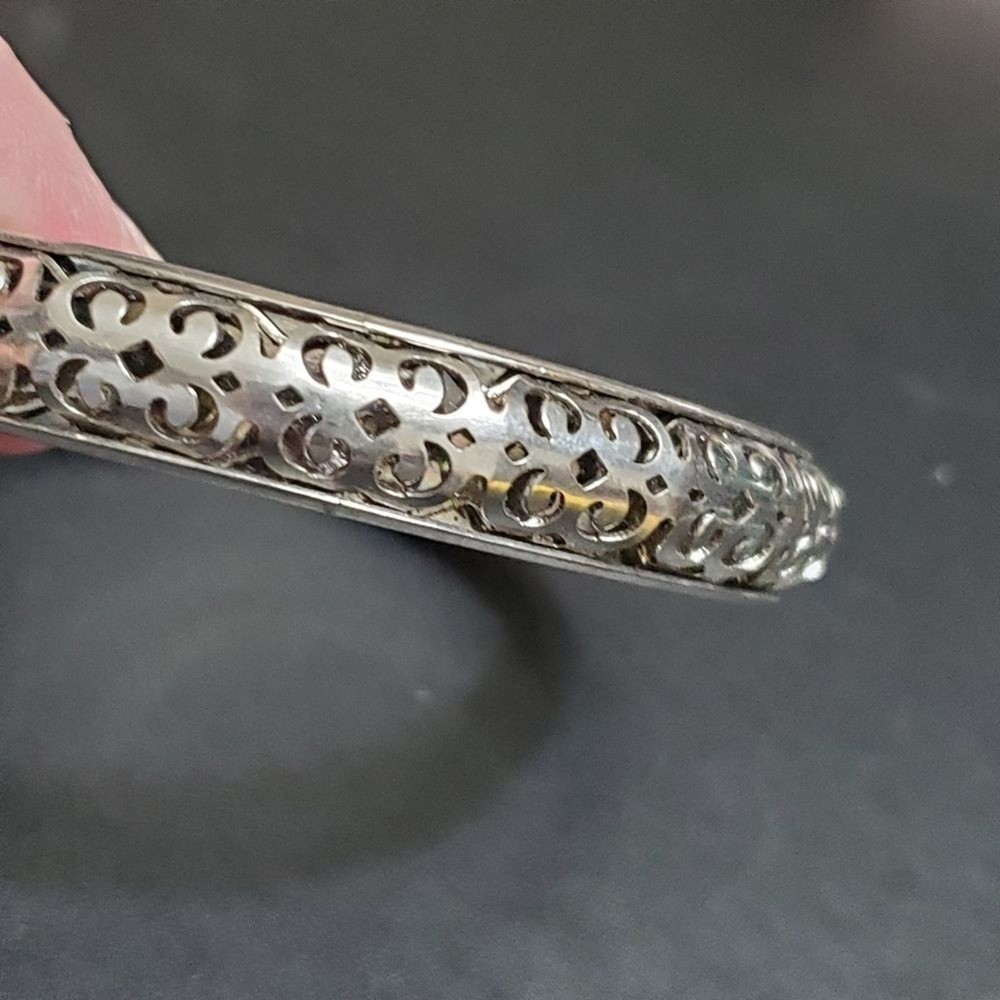 Silver tone filigree bangle bracelet Approx 8"