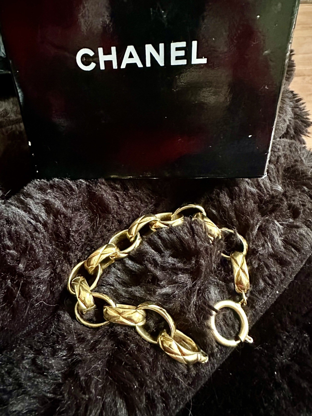 CHANEL Bracelet Bangle Coco CC Mark Vintage Gold Logo Chain F/S Turnlock gallery