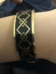 Halcyon Days – Trellis Bangle Black/Gold W:1.8cm D:5.5 Cm & D:6 Cm
