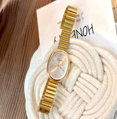 Luxury Golden Timepiece Stainless Steel Strap Vintage Quartz Movement Women Gift