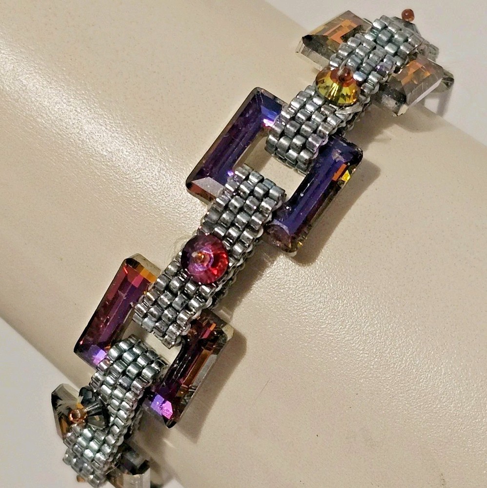 Color Changing Open Square Crystal Links & Seed Bead Bracelet 7in Futuristic Mod