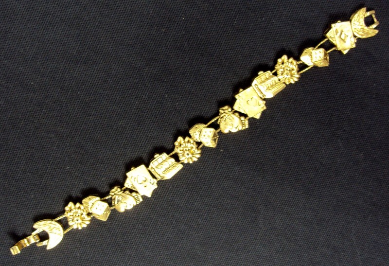 Charm Bracelet. Casino Theme ~ Classic TOFA 1995 Slider ~ Gold Tone #5430170 gallery