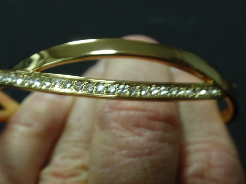 Park Lane Jewelry, "BLURRED LINES" Bracelet, Austrian crystals, Goldtone NEW! gallery