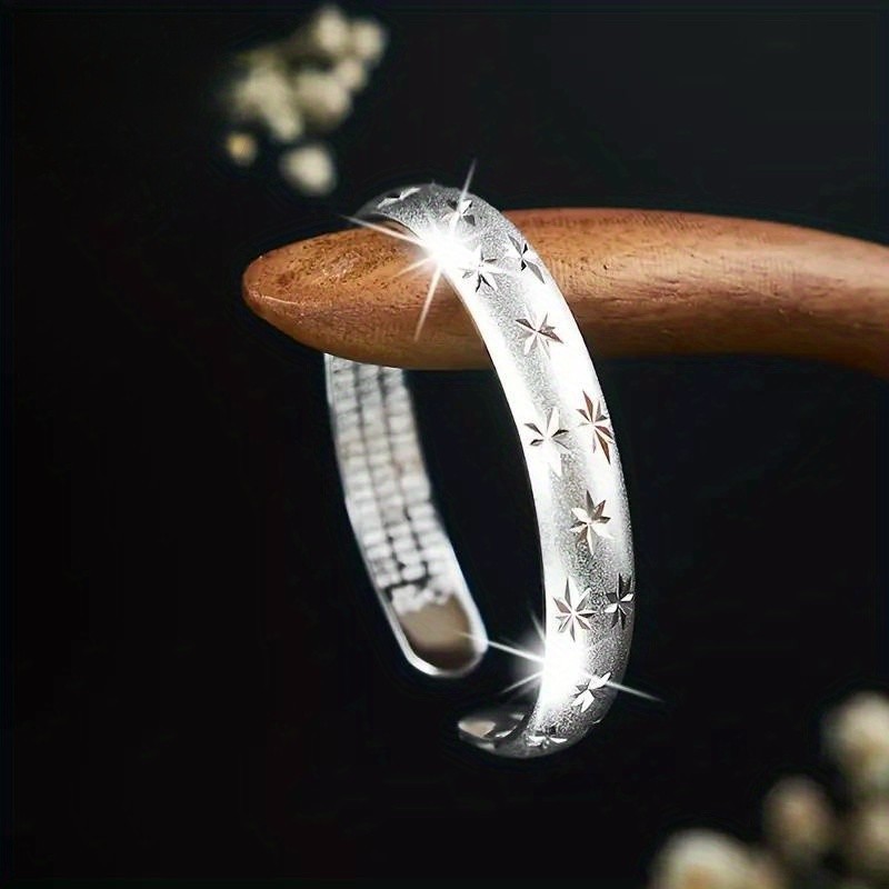 Women's Silvery Fashion opening Bracelet Simple Adjustable Alloy Bracelet gallery