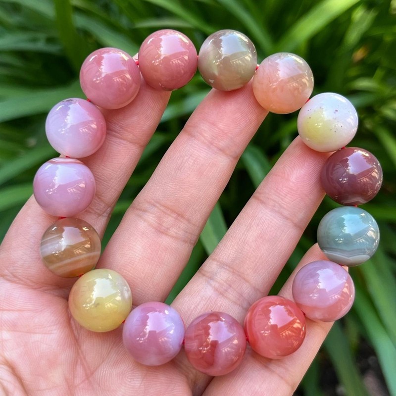 14mm stretchable chunky rainbow yanyuan agate bracelet gallery