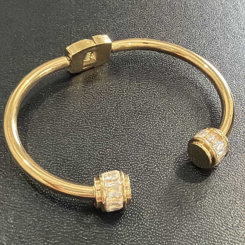 J56-Bracelet gallery