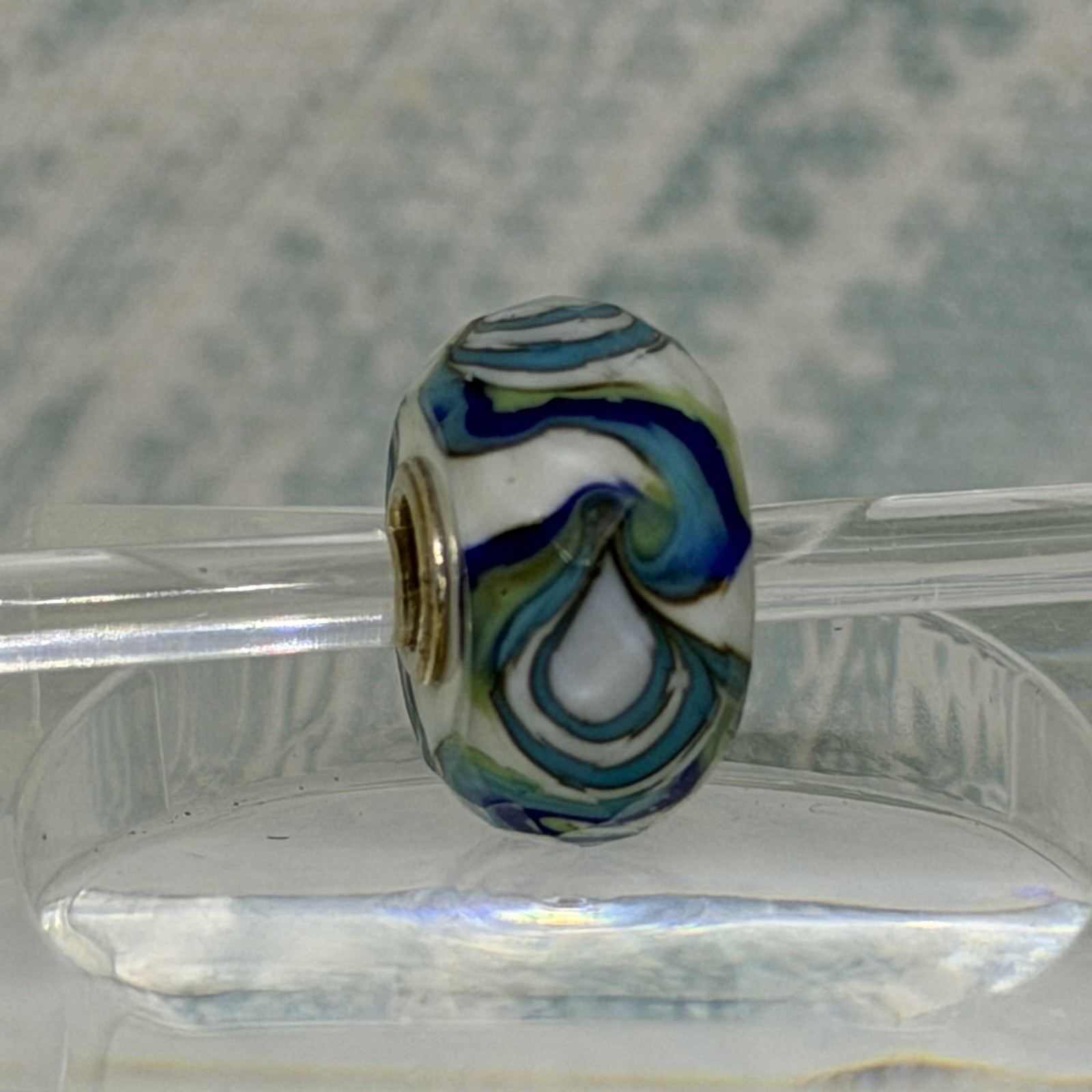 Authentic Trollbeads Ocean Oysters TGLBE-30130, New LE People's Uniques 2023 gallery