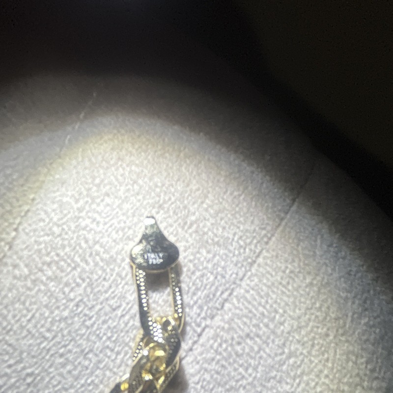 Gold Tone Figaro Chain Link Bracelet with Lobster Clasp Closure gallery