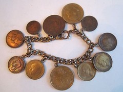 VINTAGE BRACELET OF COINS FROM 1938-1952 – WORLDWIDE COINS – OFC-1