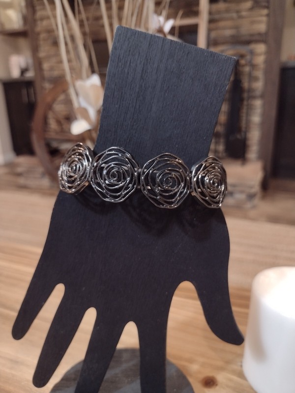 Paparazzi Jewelry ~🔥Beat Around The ROSEBUSH🔥~ Black Gun Metal Bracelet gallery