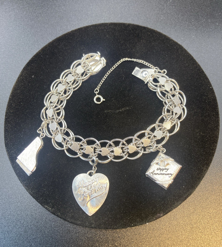 Monet Silver Hearts Link Safety Chain Charm Bracelet Piano Anniversary Birthday gallery