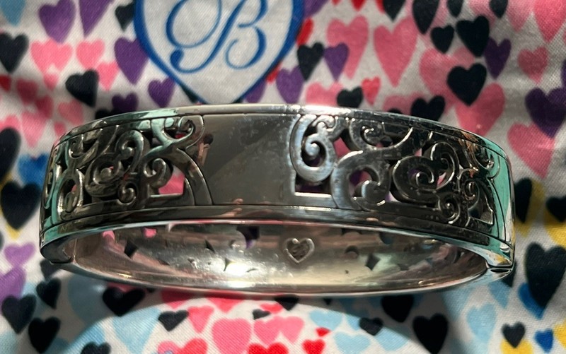Brighton MINGLE Silverplated Scroll Etched Hinged Oval Bracelet + Storage Bag gallery