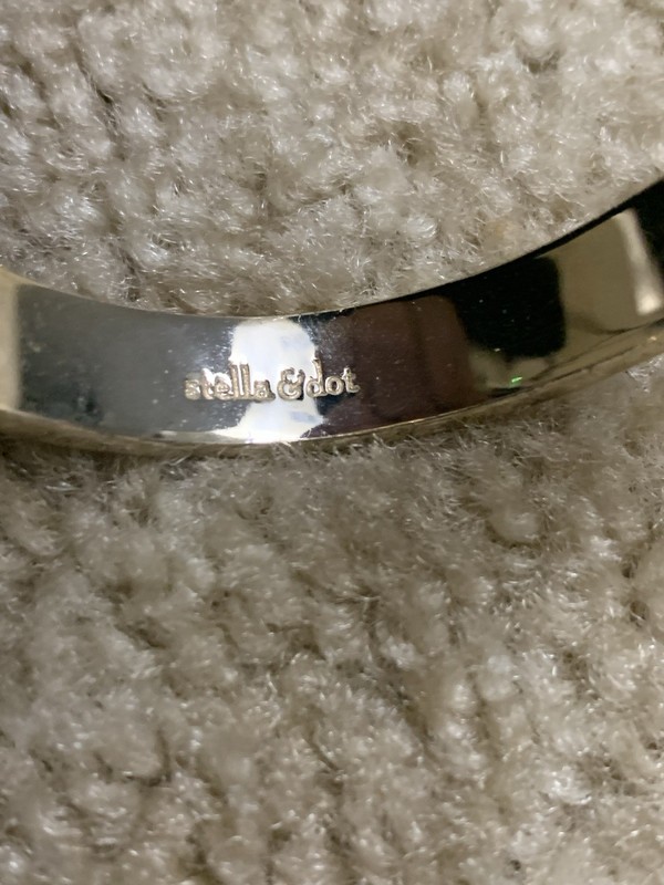 Stella & Dot White Push Lock Bracelet gallery